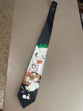 Hallmark polar pals silk tie polar bears Santa Claus penguins